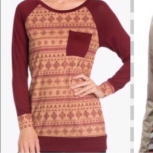 Red Aztec print top w/ long suede sleeves NWT med